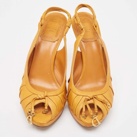 Christian Dior Gipsy Sling-back Heels Camel, 37.5 - Picture 3 of 7